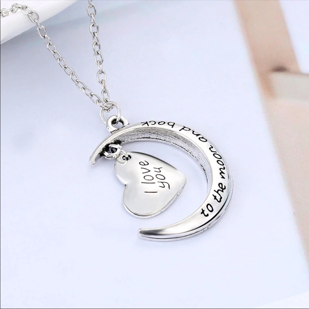 I LOVE YOU TO THE MOON ♡ Necklace - Picture 3 of 8